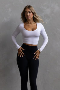 Long Sleeve Scoop Neck Crop - White